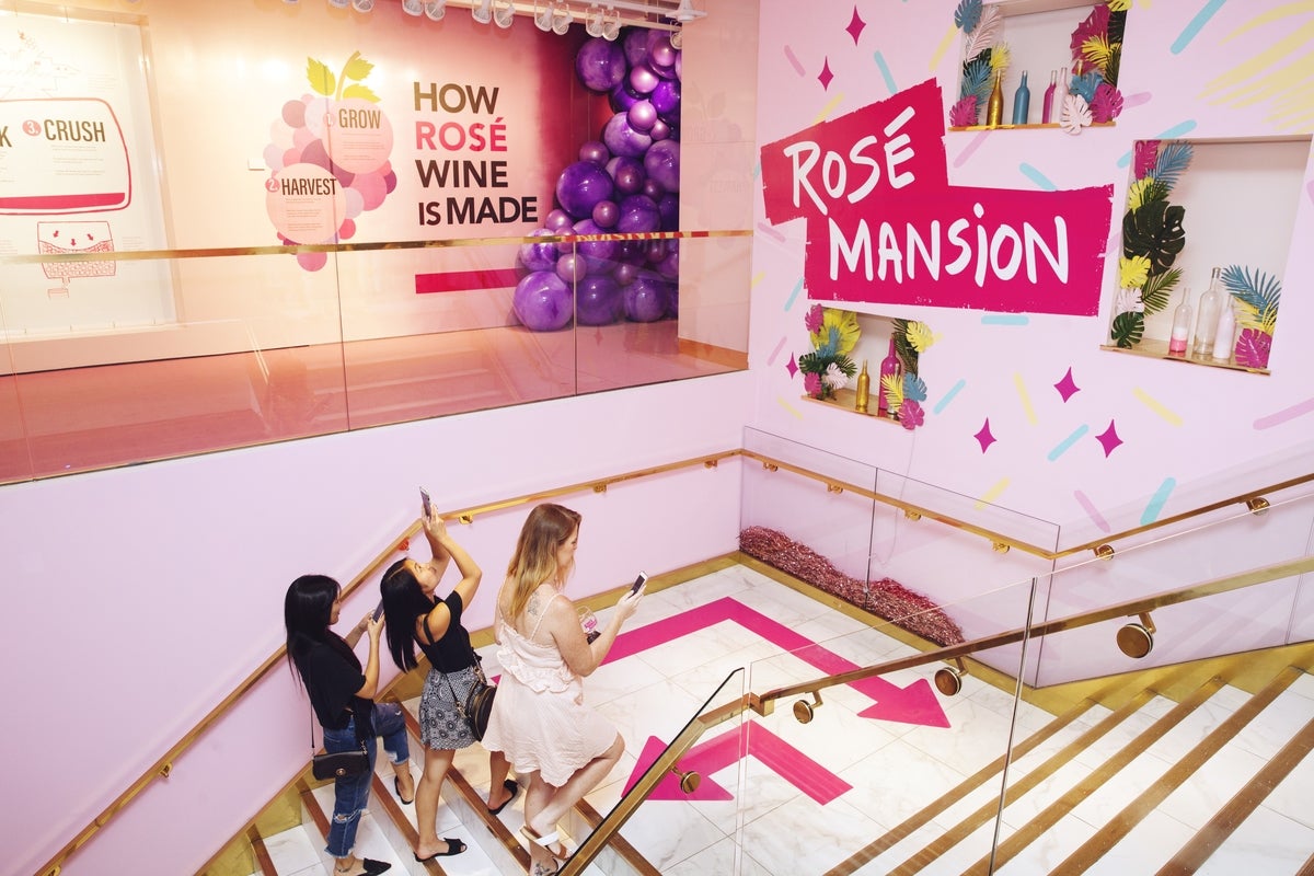 rose wine mansion The Three Tomatoes