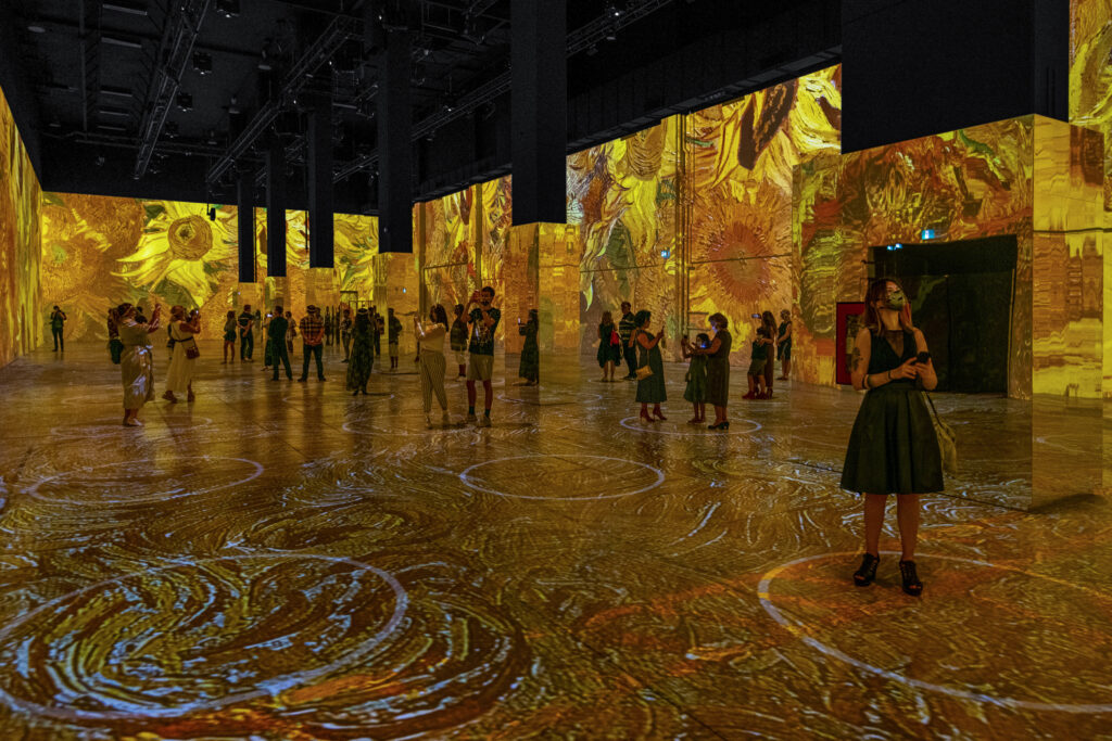 SF LIFE: Easter, Films, Van Gogh, Virtual Garden