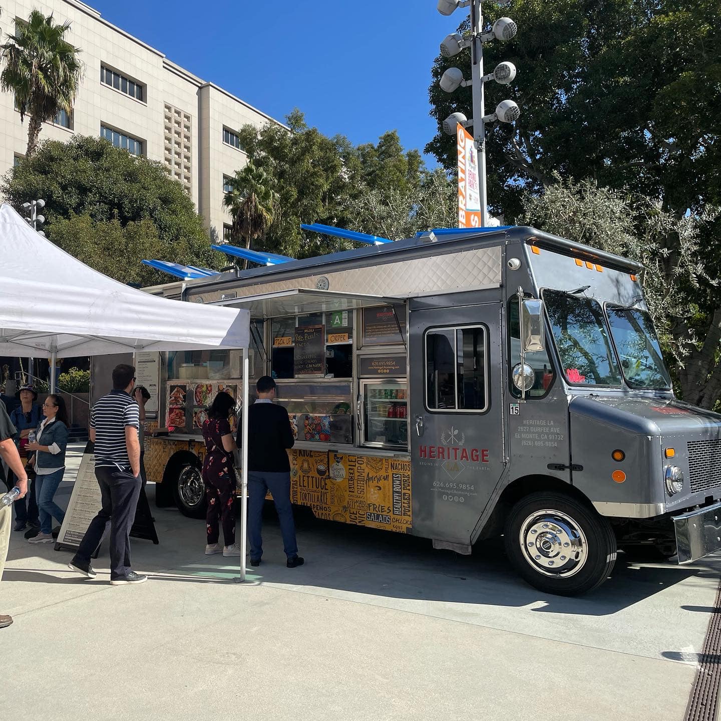 Grand Park Food Trucks The Three Tomatoes